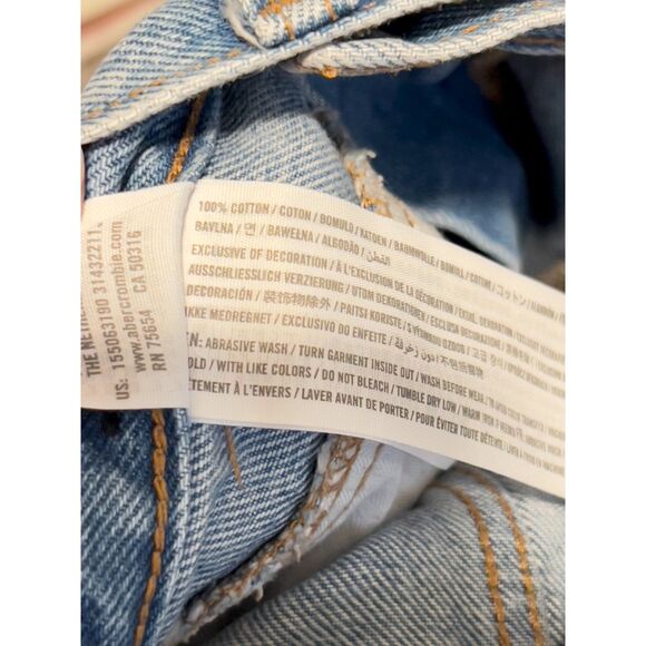 Abercrombie & Fitch High Rise Mom Balloon Seam Light Wash Rigid Denim Jeans 25 - Picture 9 of 9